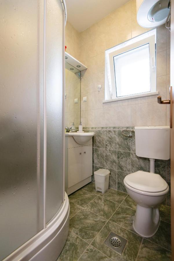 Guesthouse Sanela Помена Екстериор снимка