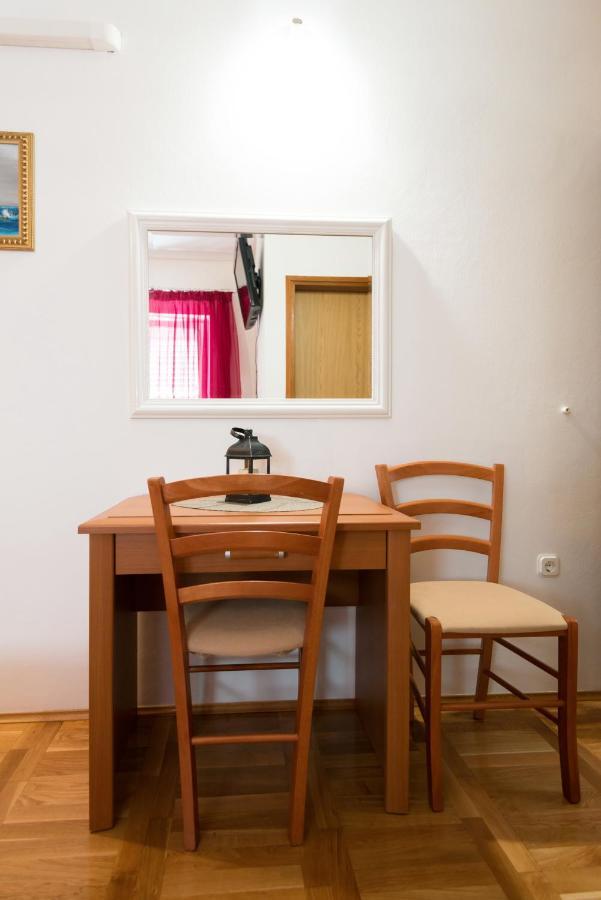 Guesthouse Sanela Помена Екстериор снимка