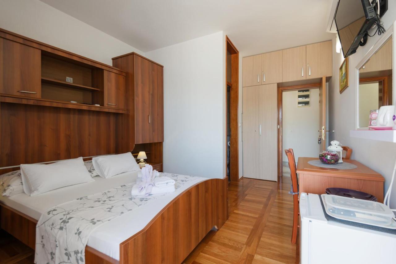 Guesthouse Sanela Помена Екстериор снимка