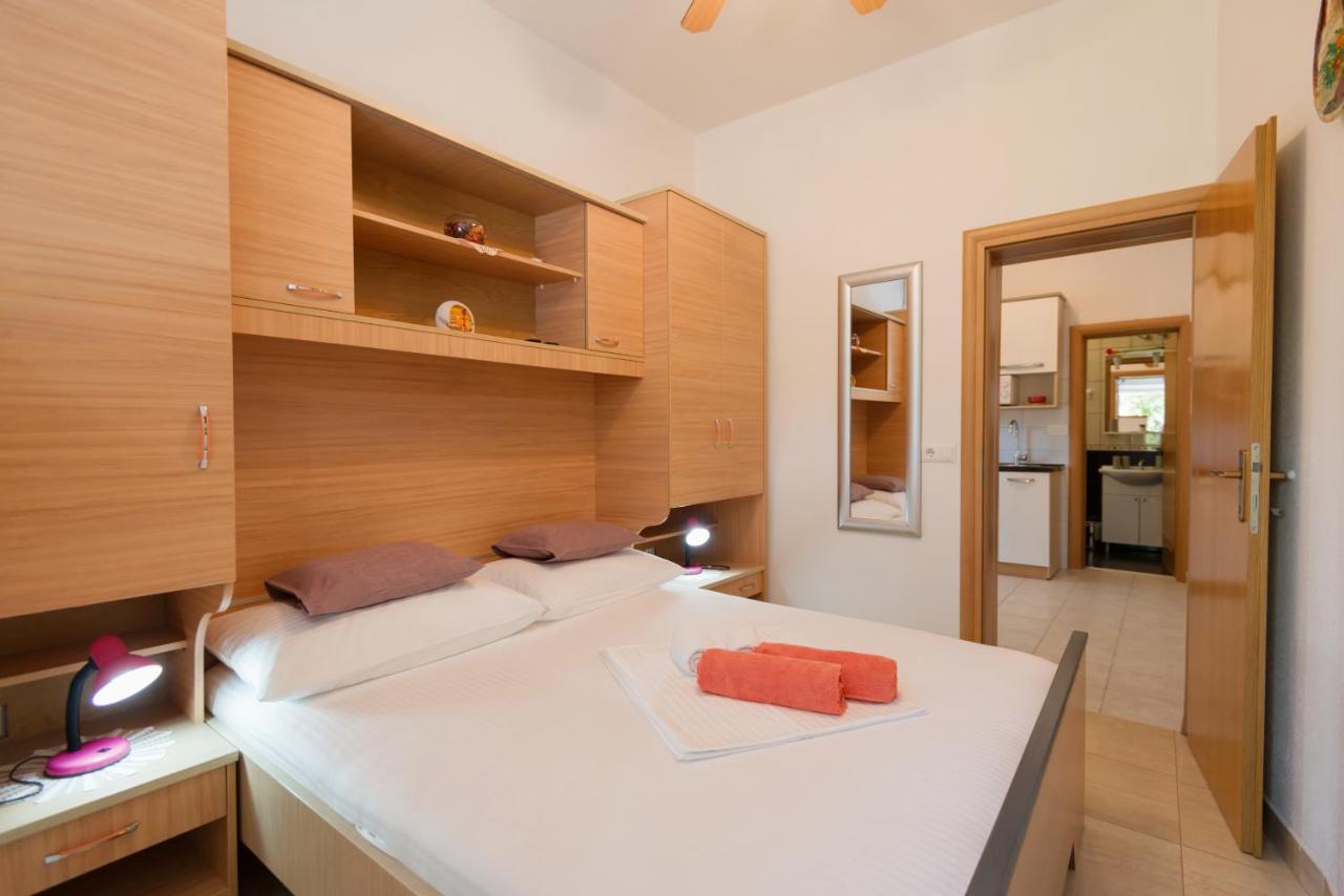 Guesthouse Sanela Помена Екстериор снимка